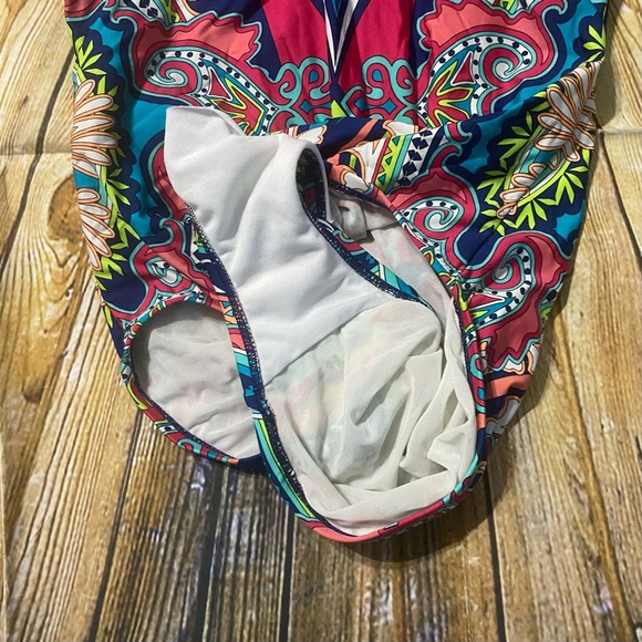 24th & Ocean Blue Pink Floral Print Strapless Lightly Padded Swimsuit - Picture 2 of 5